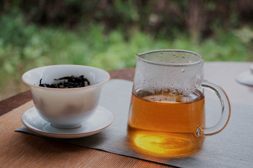 中国人的口味底色是绿色，茶想好卖都得“绿”一点