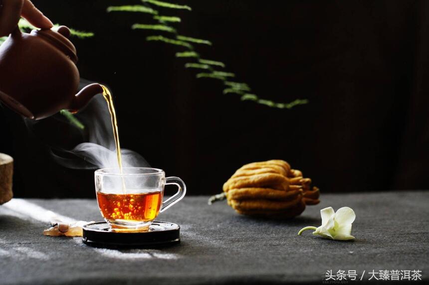 滇红功夫茶与古树红茶