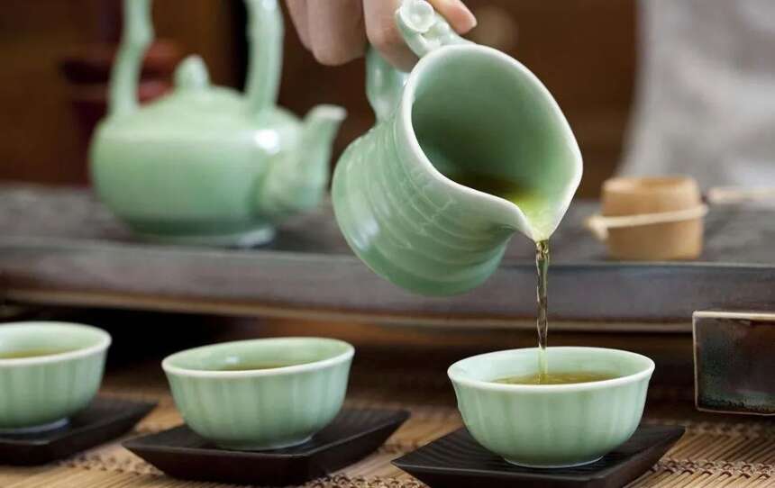 你喝茶会用瓷具吗？原来瓷器茶具也有这么多种？