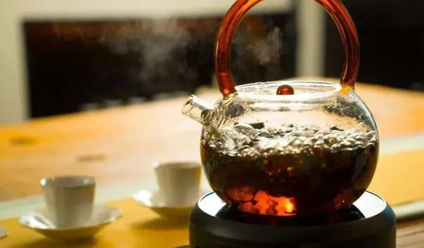 「有声品读藏茶」中国藏茶等级的评定——观汤色