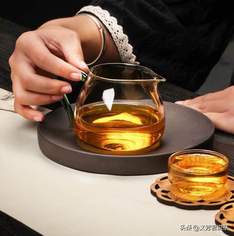 泡茶“公道杯”的三种妙用，尤其是第二种，很多人不知道