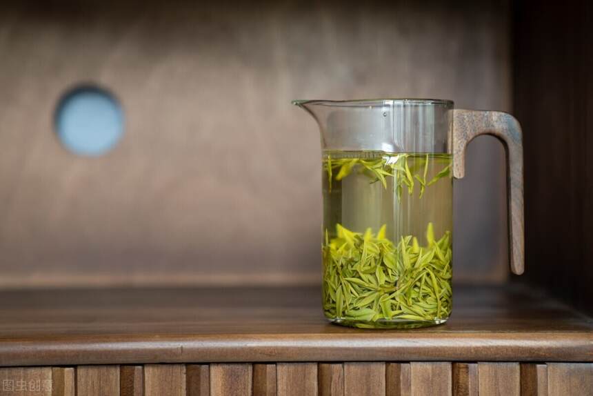 一片东方树叶的秘密：茶汤的涩、苦、鲜、甜、浓、是由什么决定的