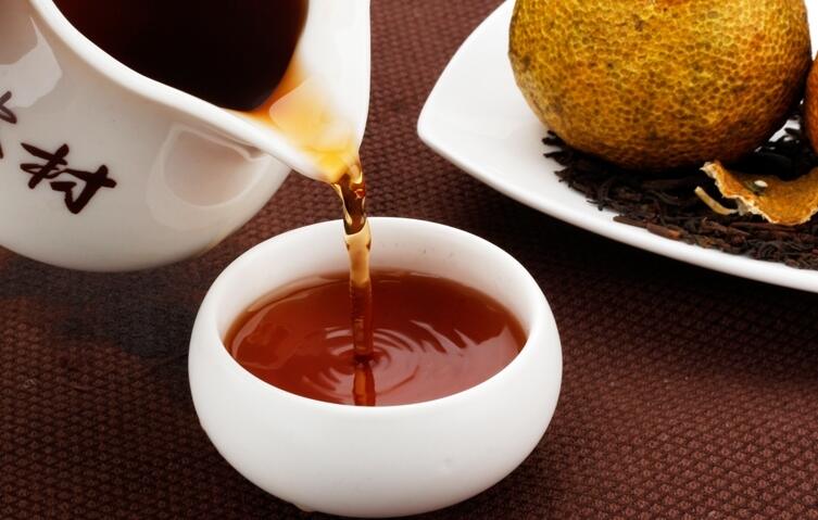 传统茶叶也玩转跨界混搭？看普洱茶与柑橘的激情碰撞