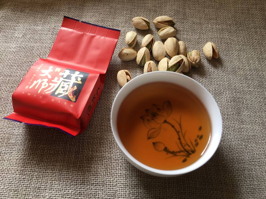 打开武夷岩茶活色生香的风味密码，看懂这些要点，以后泡茶不烦恼
