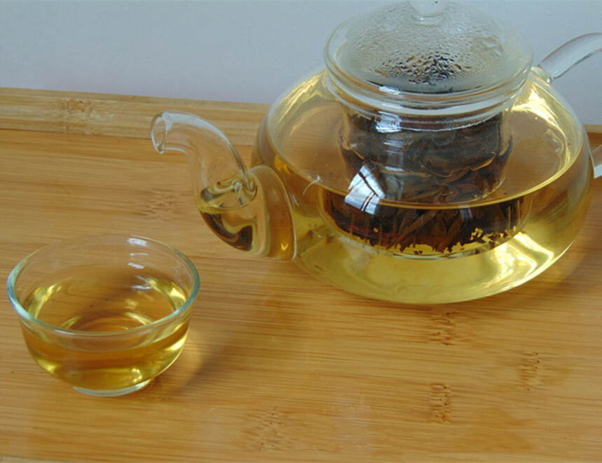白茶之：贡眉与寿眉是同一种茶吗？贡眉与寿眉的区别，贡眉的新生