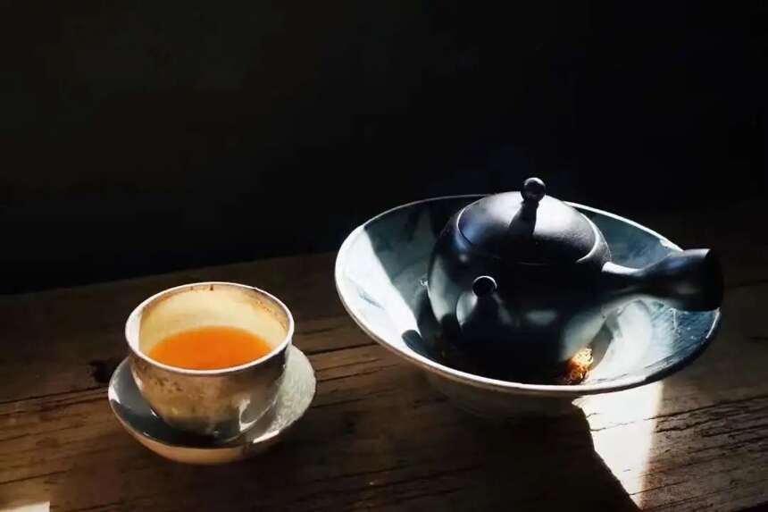 白茶知识｜优质老白茶的“厚”、“滑”、“润”