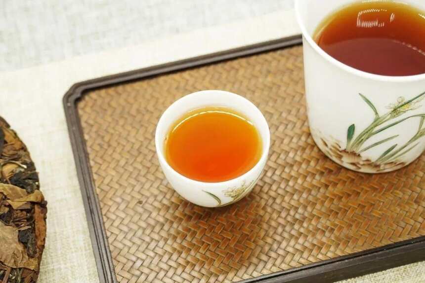 白茶知识｜优质老白茶的“厚”、“滑”、“润”