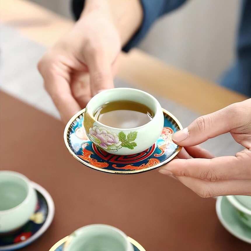 春、夏、秋、冬每个季节采的茶都有不同的特点，哪种更适合你？