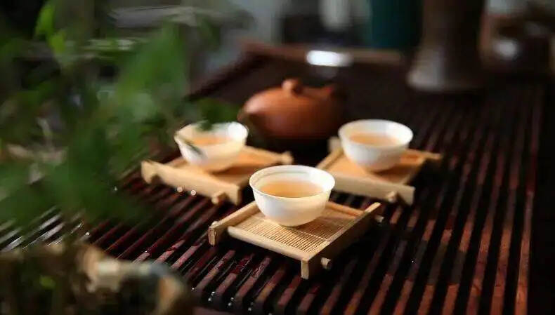 茶：神奇东方树叶的上下五千年