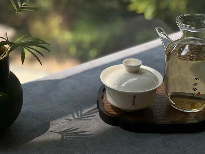 那些年，我在武夷岩茶、白茶、红茶、绿茶的茶叶包装上看过的签名
