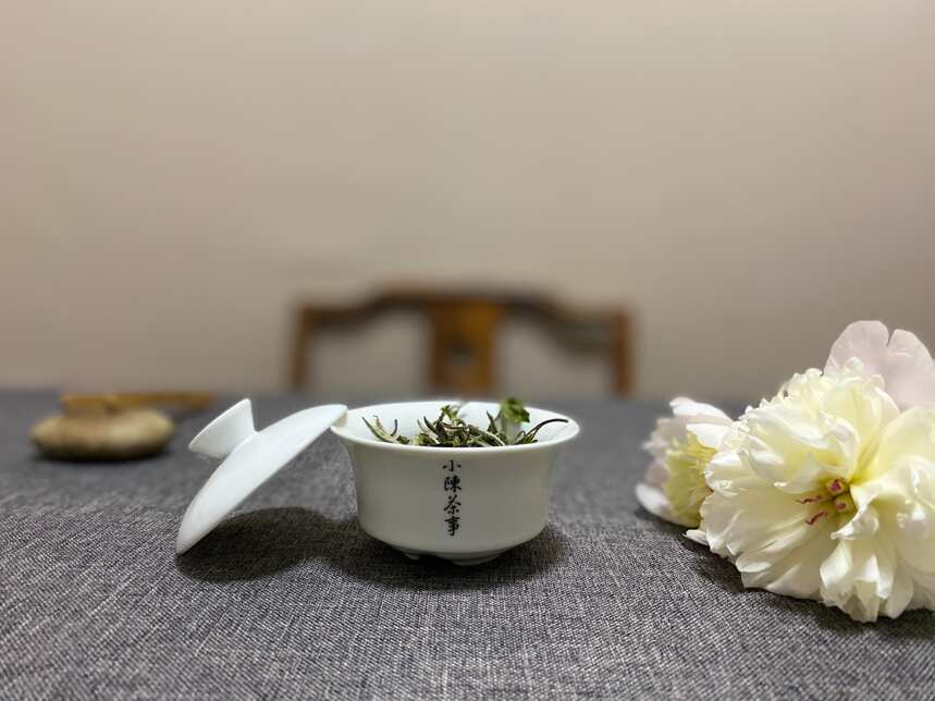 绿茶、白茶、红茶，六大茶类的保质期是多久？一过期就不能喝吗？