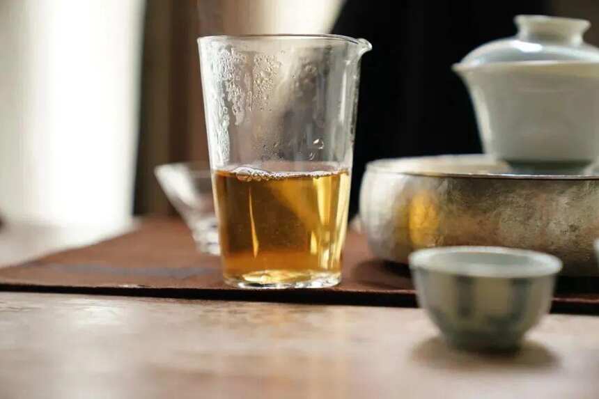 以润茶识 | 普洱茶为什么要做成紧压茶？