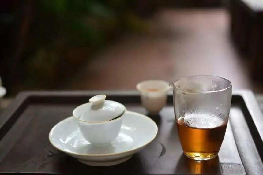 为什么陈年岩茶会出现酸味？