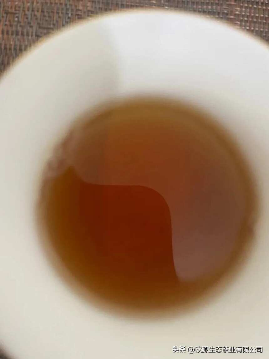 80年代云普洱生茶陈年老茶中茶绿印勐海茶饼357克