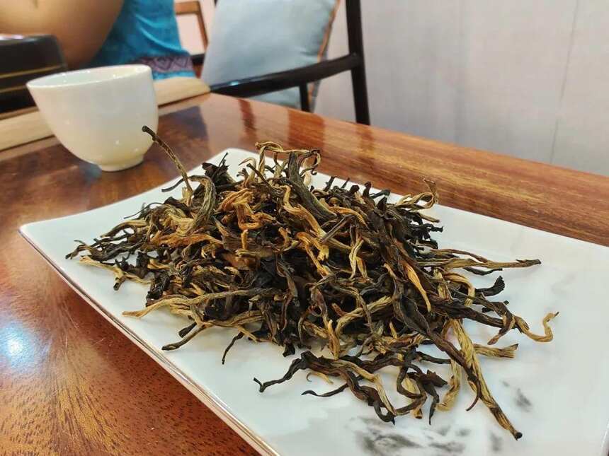「江茶会 · 第15期」 摘得千山绿 茶沏一室香