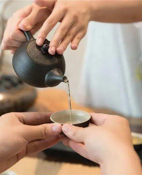 喝茶如何更有仪式感？6个小技巧，跟着古人学起来