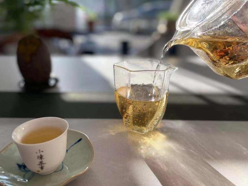 绿茶、红茶、乌龙茶，茶叶这么多，为什么这几年火起来的是白茶？