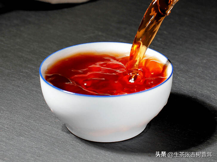 好的生普洱茶汤色是什么样的？有什么样的表现？