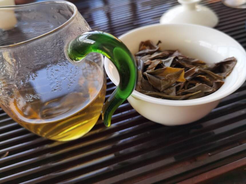 #普洱茶# 曼派古树茶区位于缅甸撣邦东部第四特区，与