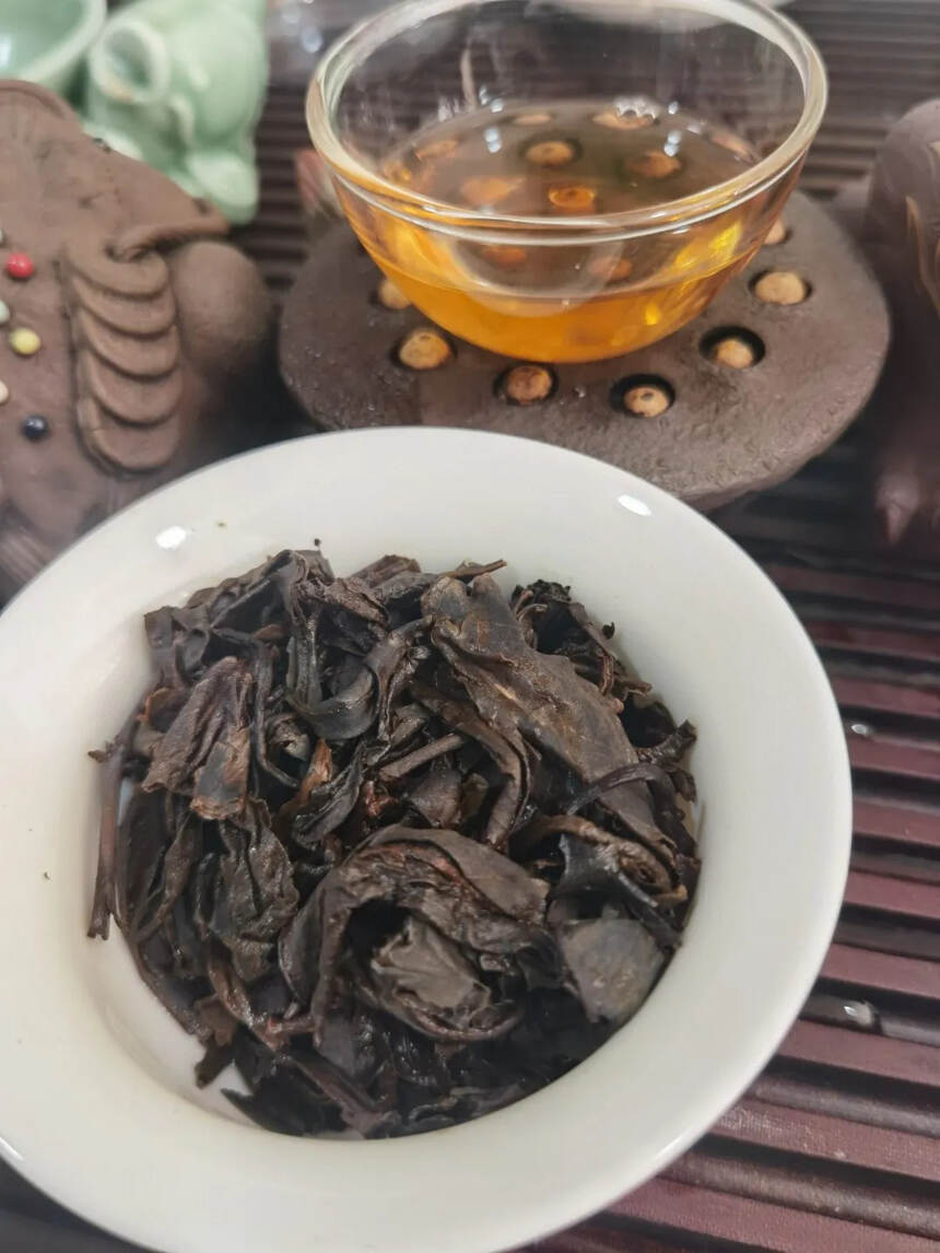 #普洱茶# 99年老曼峨老散茶生茶，茶农私藏。