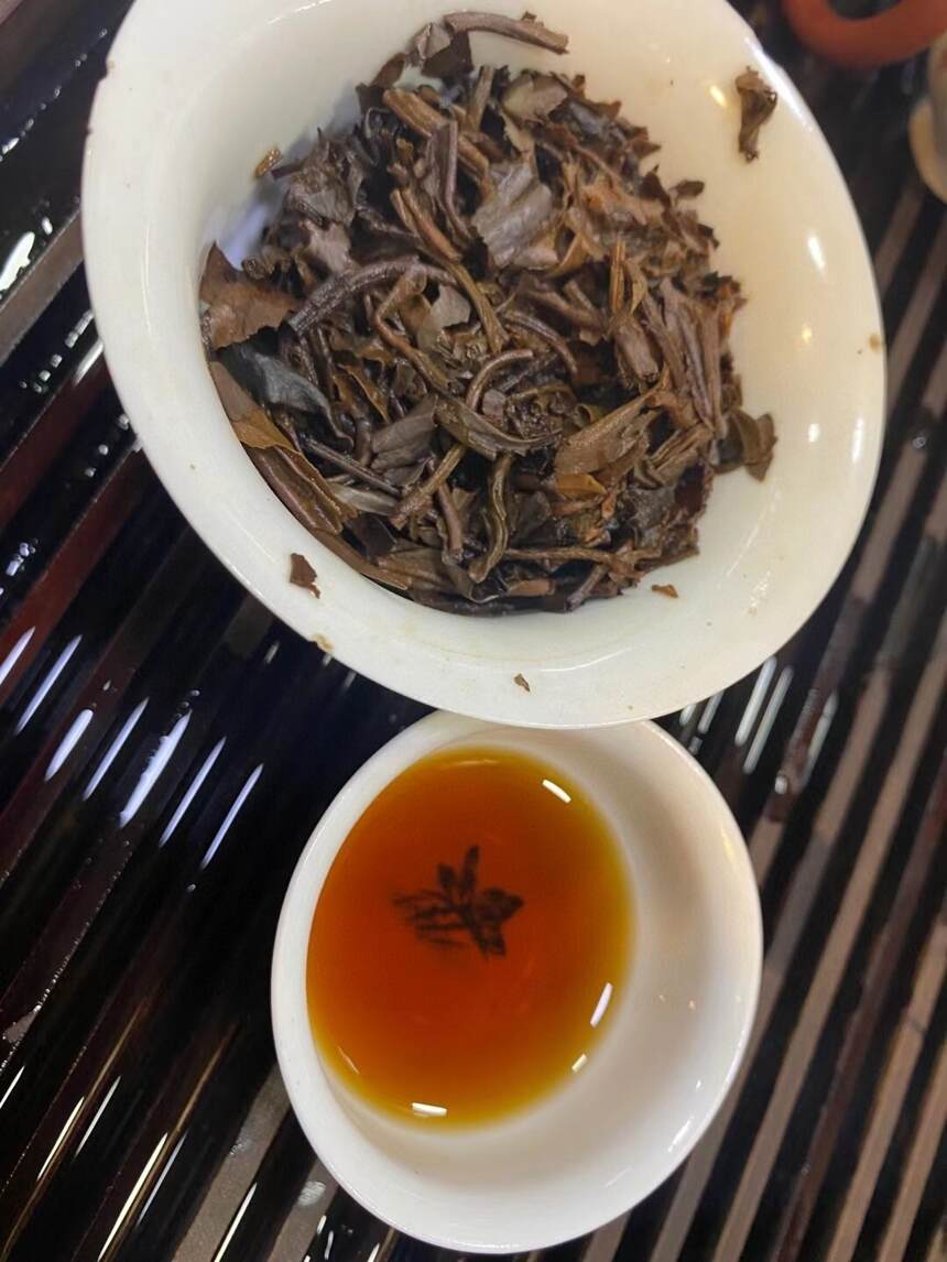 #普洱茶# 1950年代乙级蓝印印级老生茶，早期茶字