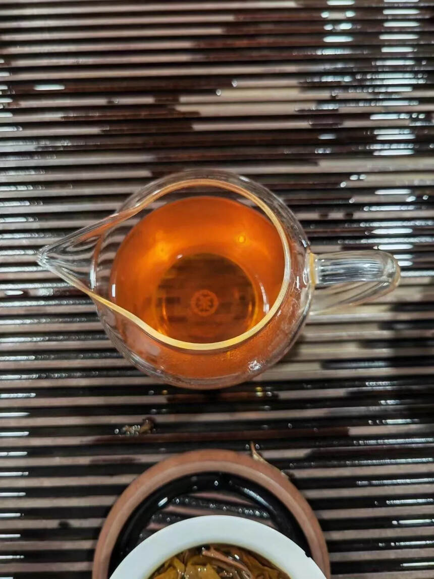 #普洱茶# 2010年易武老寨美人瓜生茶，一个100