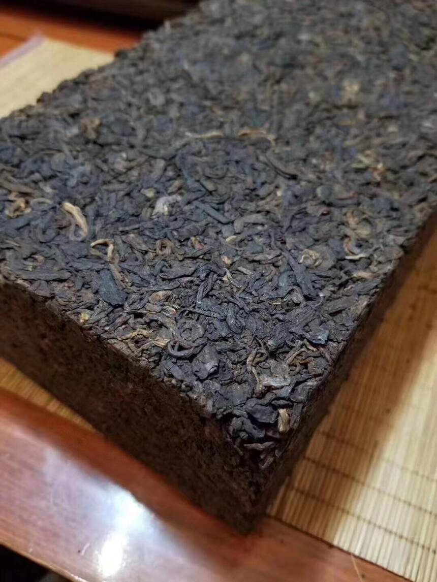#普洱茶# 92年#中茶# 熟茶砖，3000克熟茶。