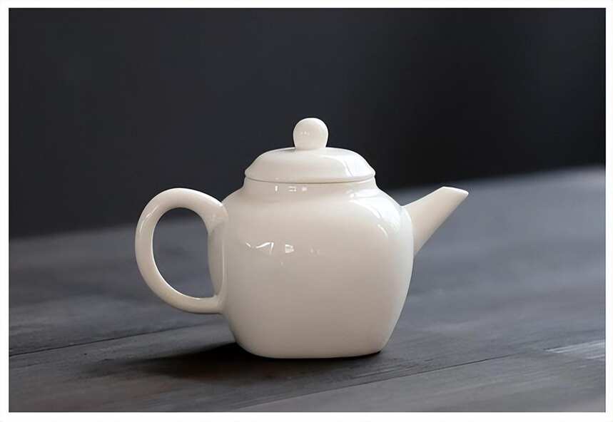 茶叶与茶壶相匹配，才能泡出一壶好茶
