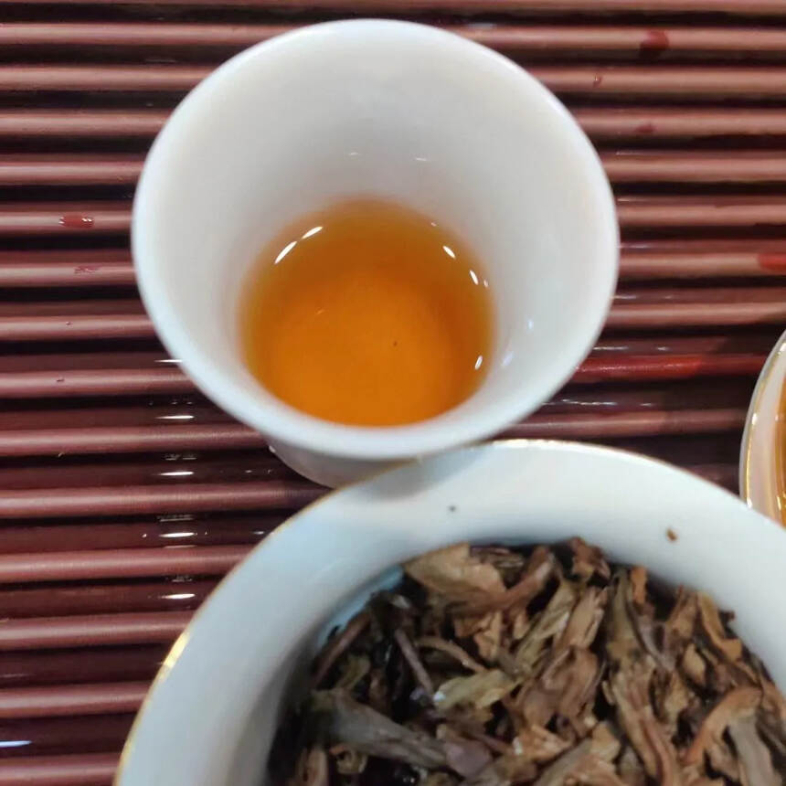 #普洱茶# 2007年易武正山，野生茶。