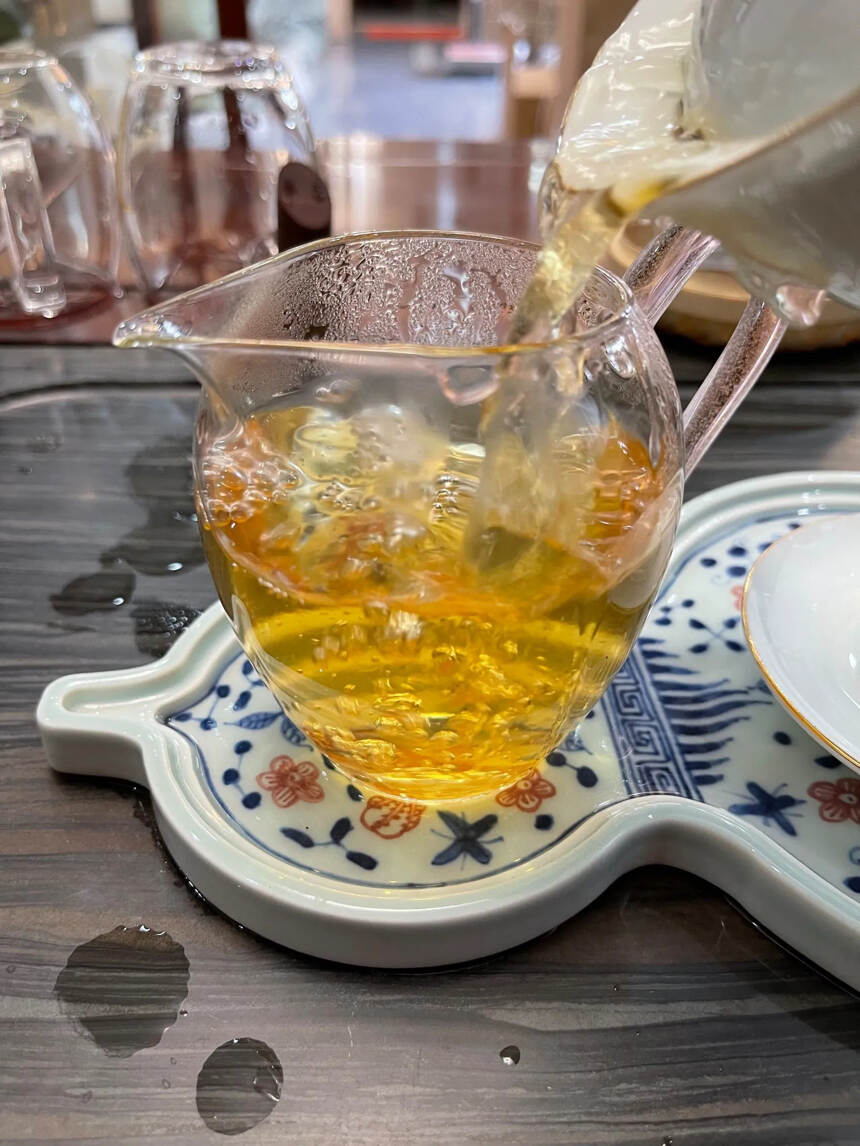 龙珠生茶系列-2021年野人山古树龙珠，一粒7克。