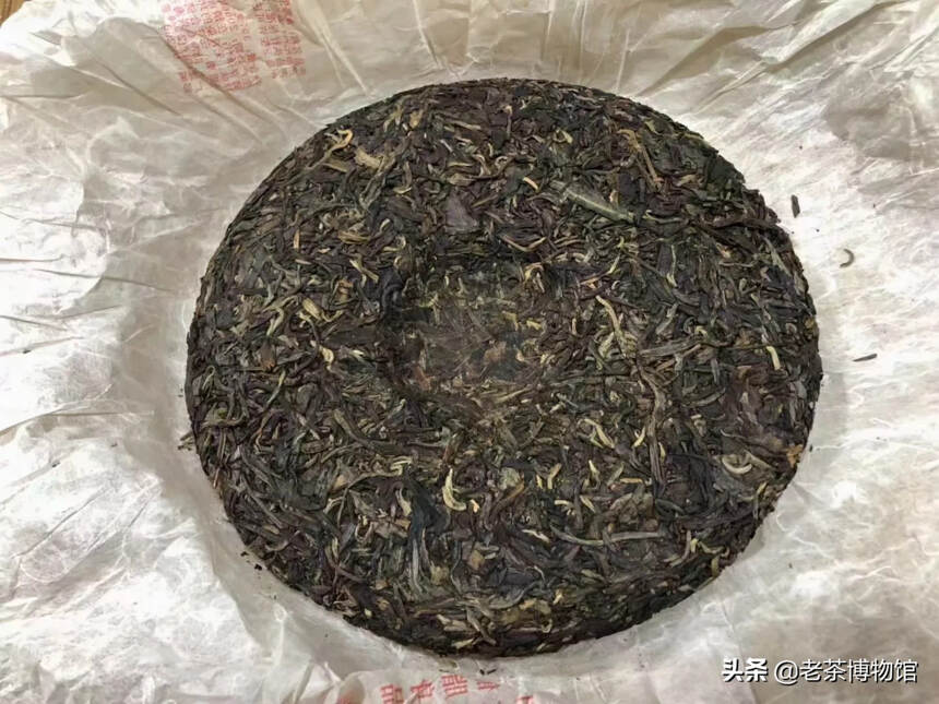 2006年兴海茶厂老班章，茶底粗壮肥厚，花果香自然纯