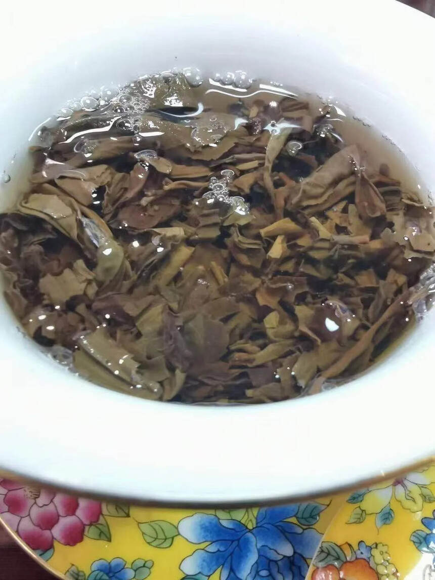 5005年兴海茶厂红印青饼#普洱茶# #茶生活#