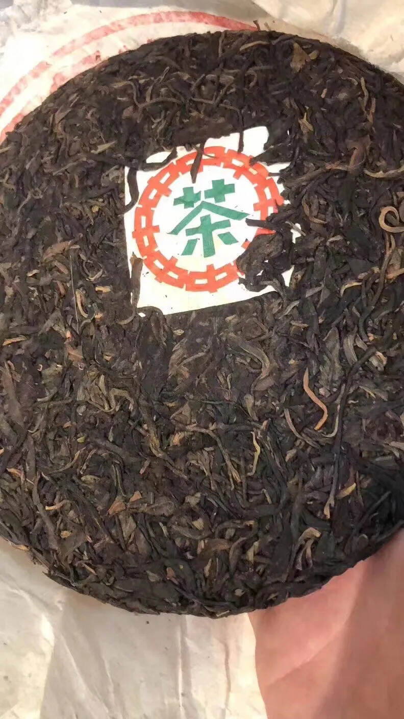 #普洱茶# 99年甲级老生茶，干仓存放！有烟味，回甘