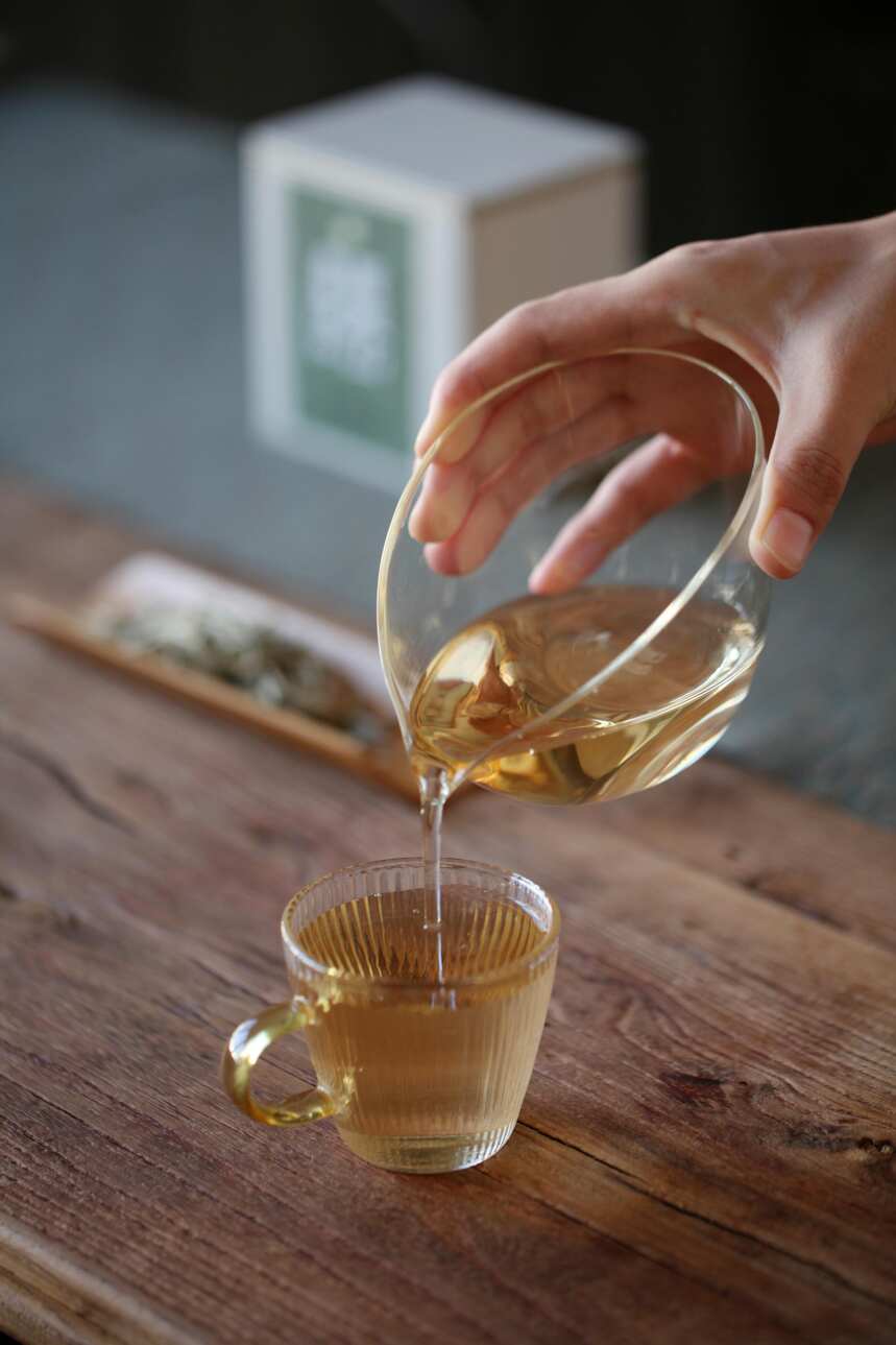秋季能喝陈皮白茶、雪梨白茶吗？秋季喝白茶养生，要注意这4点