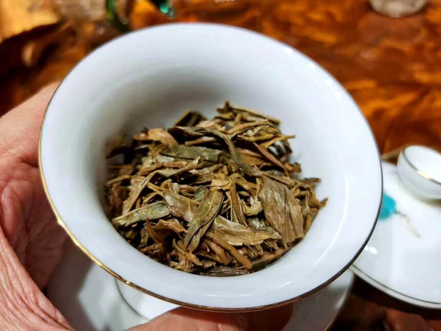 2004年双雄茶厂花开富贵乔木生态沱茶
干仓正少量