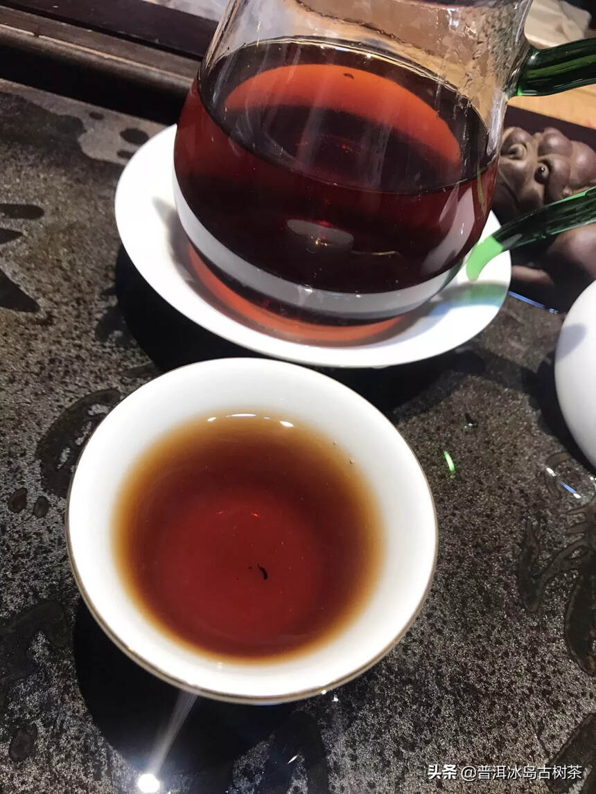 高山出好茶，名山出名茶，名茶在中华。
80年代第一批