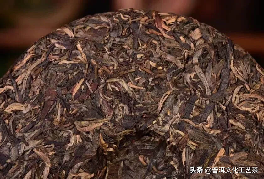 2014年凤牌班章古树生茶，357克/片，7片/提；