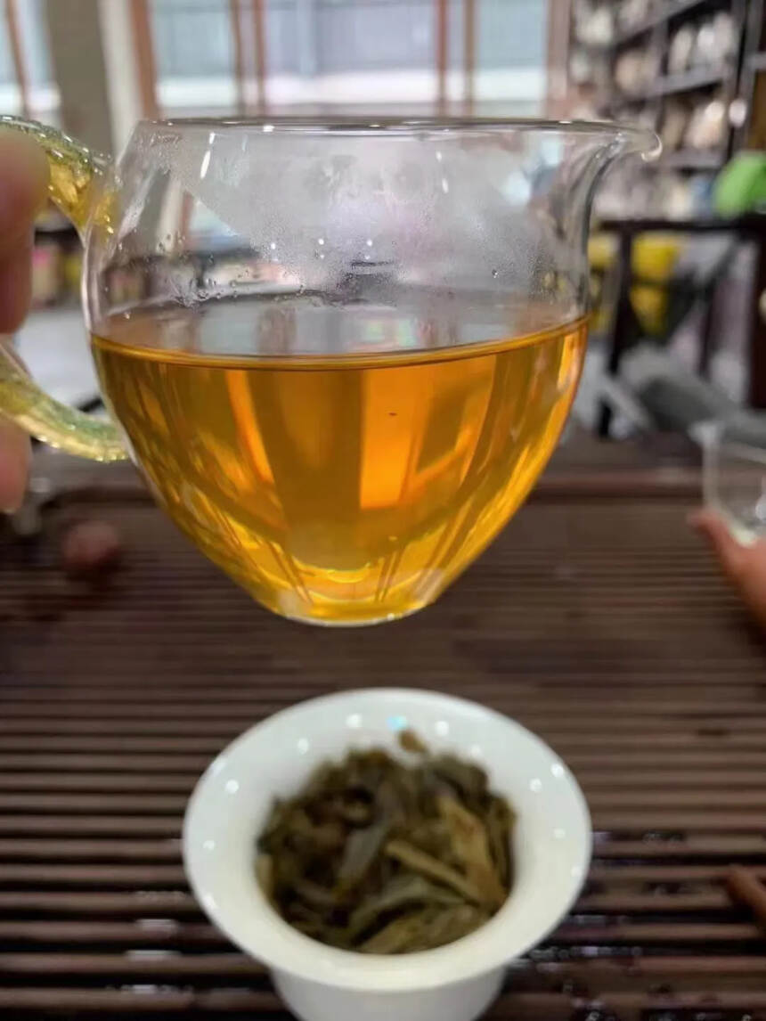 2017年福翎大班章古树茶，产品规格：357克/片；