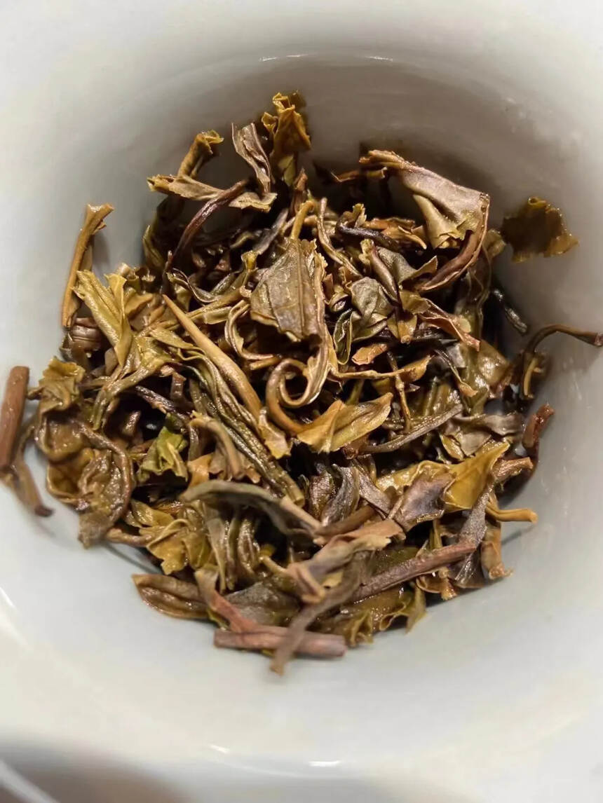 09年易武古树茶
“金奖品质”口粮茶价格，干仓，汤香