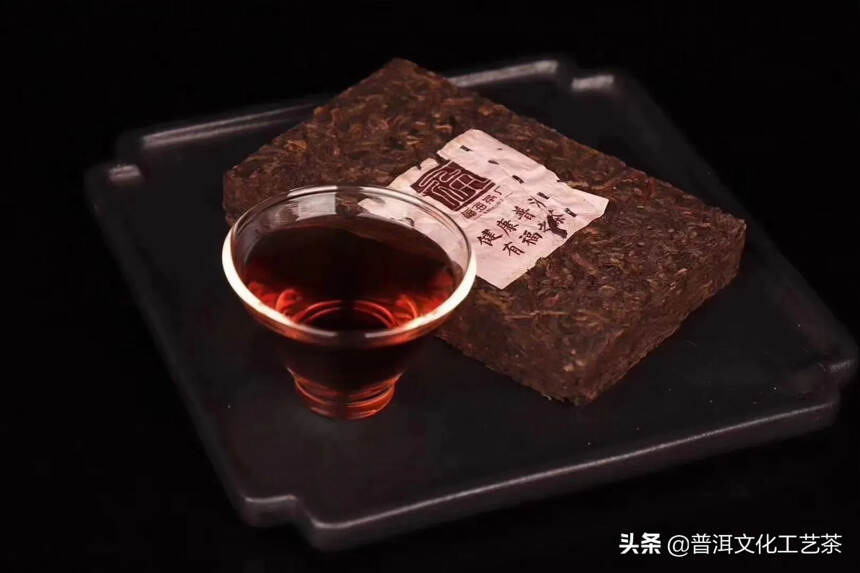 2019年福海茶厂小福吉金砖熟茶，250克/片，40