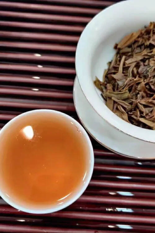2017年兴海茶厂·五星孔雀老班章一件42片竹筐！叶