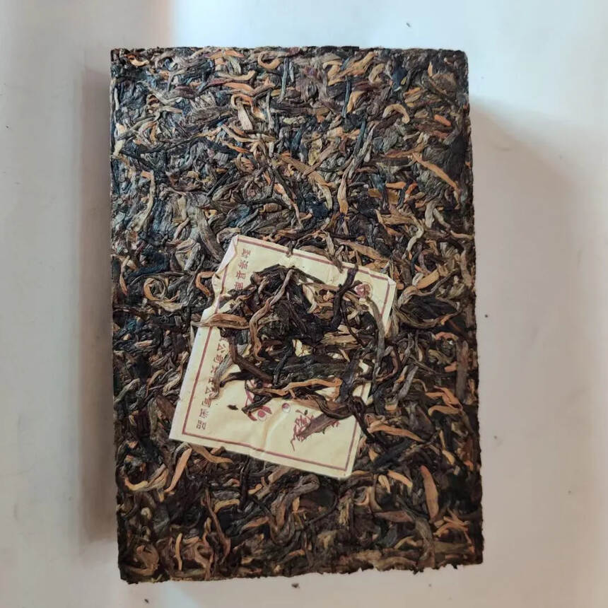 09年南峤茶厂班章生态茶砖，班章山乔木料，烟香融水，