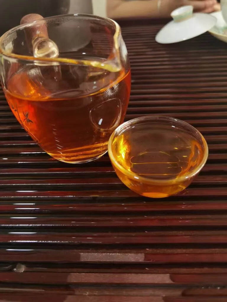 98年易武刮风寨老生茶金瓜美人头八百克老生茶，#广州