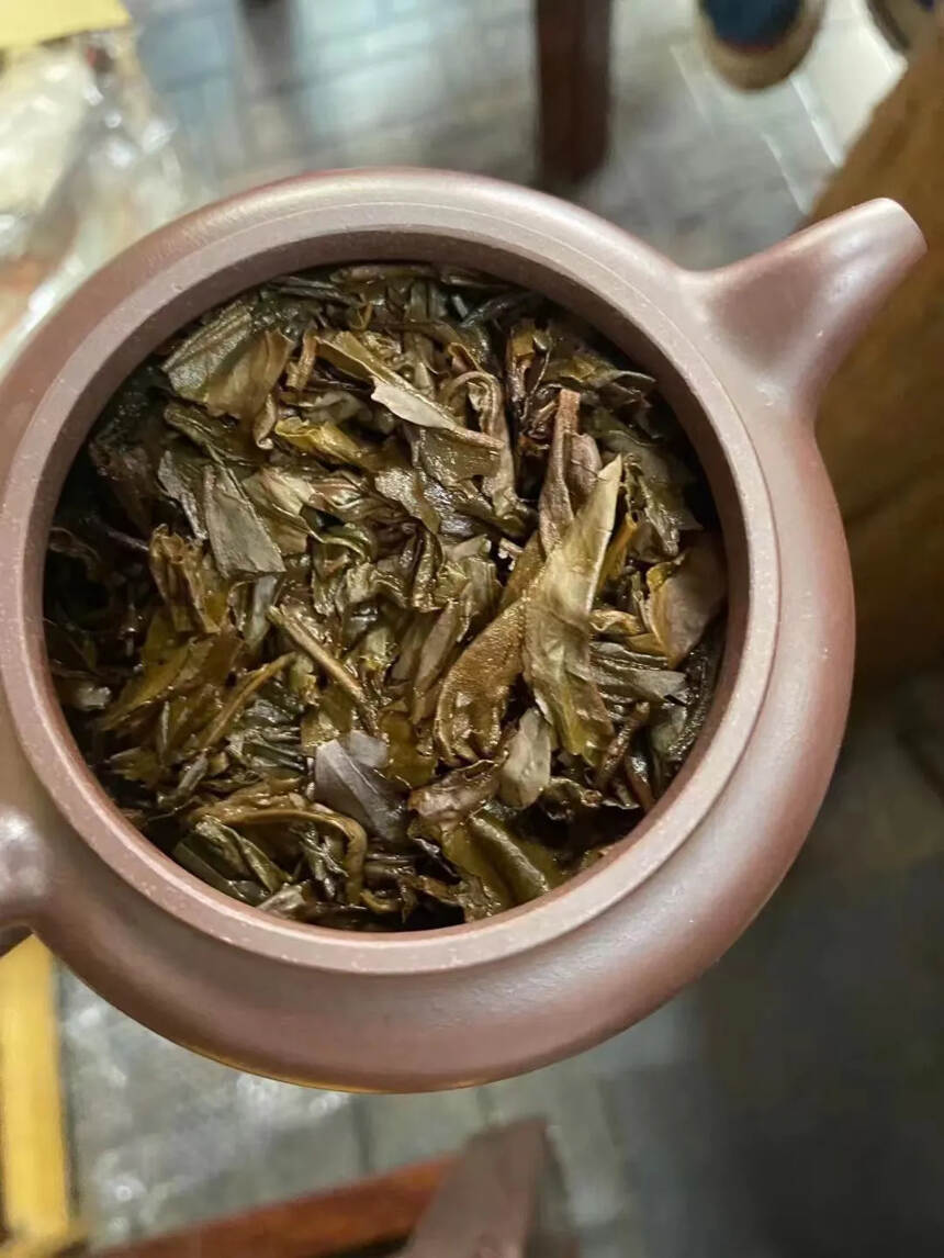 #茶生活# 干仓存放，汤色转红，香气高扬，茶汤饱满，