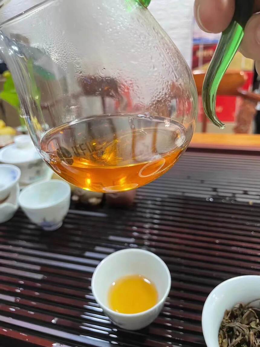 #普洱茶# 03年福海老班章古树青饼#茶生活#