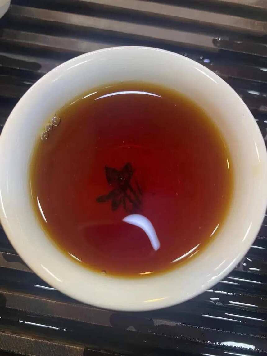 #茶生活# 一杯好茶，口感陈韵味十足，口感带有梅子香