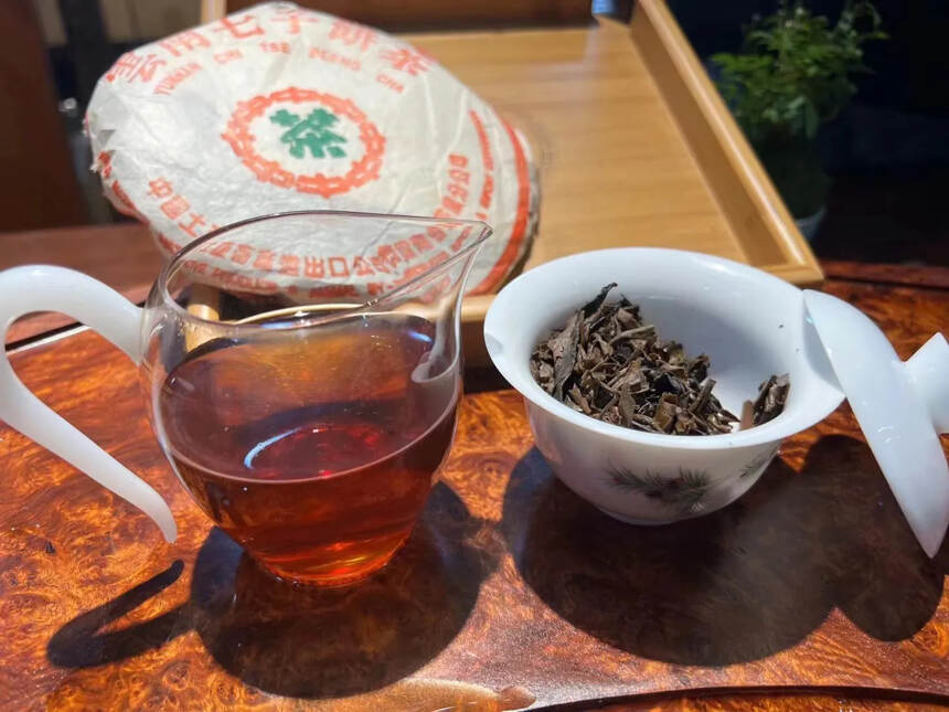 #茶生活# 95年中茶八口中绿印#普洱茶#