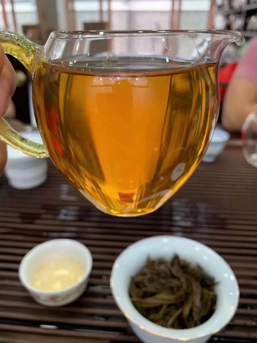 #普洱茶#
2011年勐傣茶厂 勐库乔木古树茶#茶生