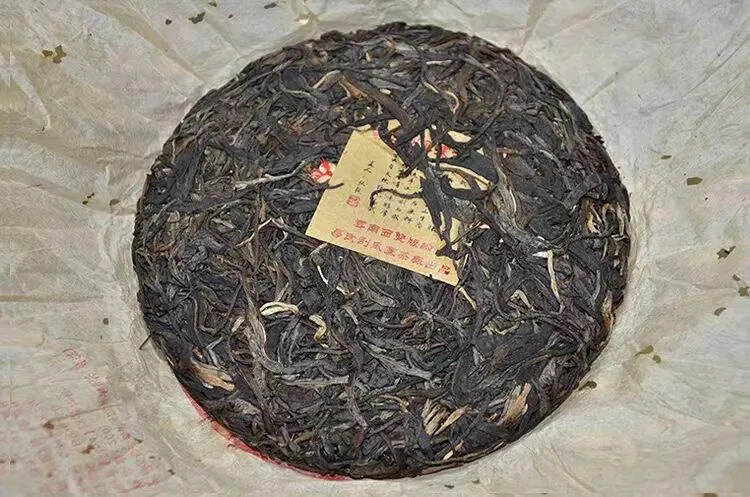 2004年张毅力作刮风寨茶王饼，早期标杆易武茶，百年