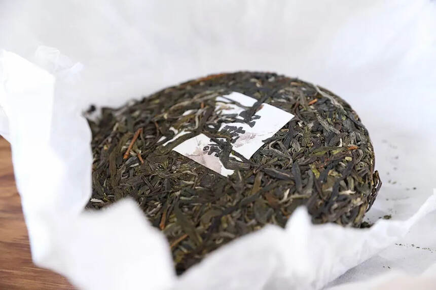茶叶采摘时令：
茶的种类按季节有春、夏、秋茶之分。通
